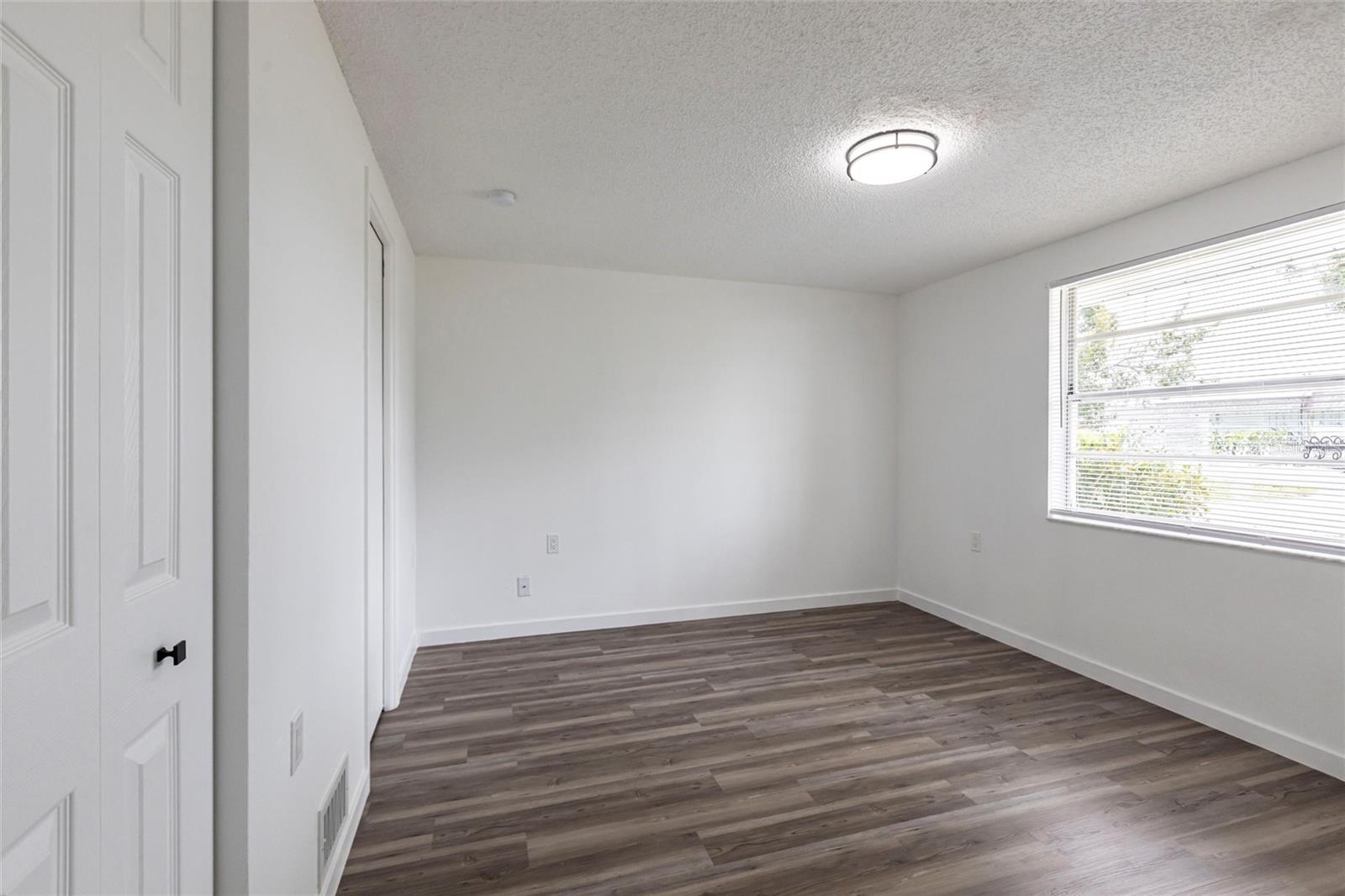 Image 11 of 23 For 3081 Englewood Road