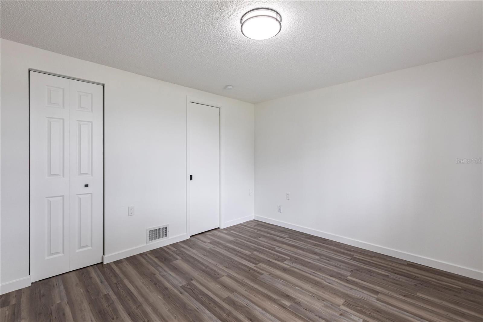 Image 12 of 23 For 3081 Englewood Road