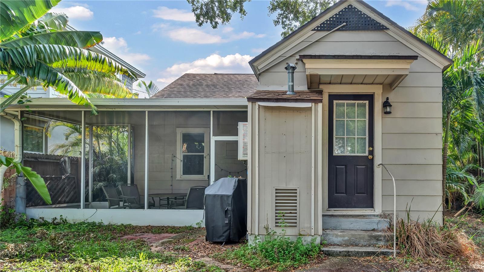 Image 23 of 28 For 1000 25th Street N