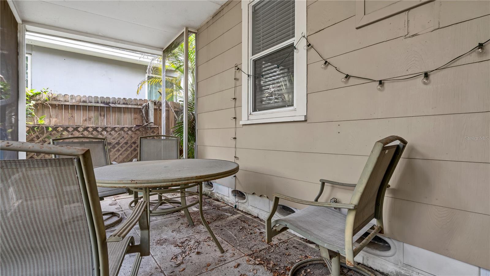 Image 24 of 28 For 1000 25th Street N