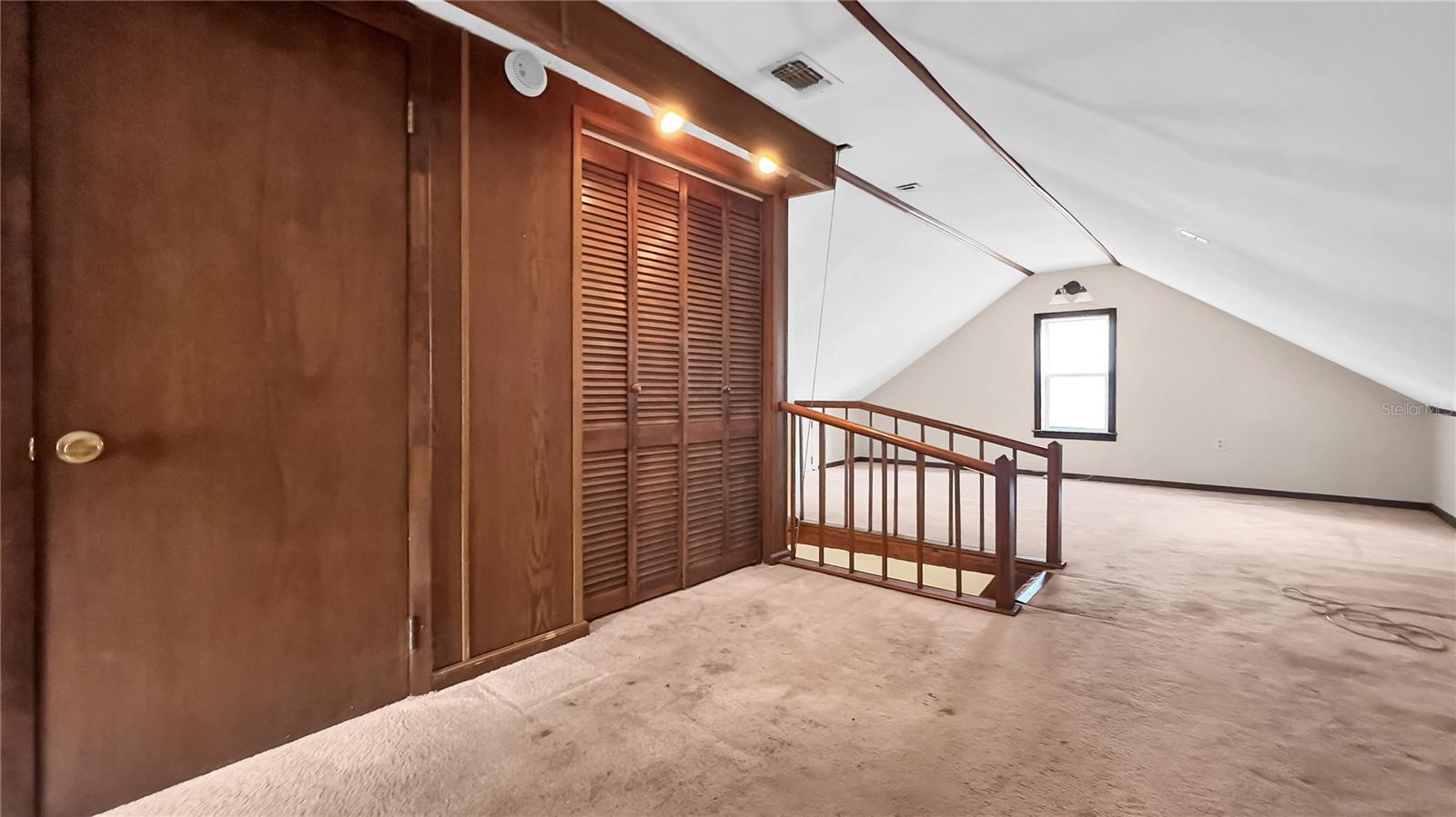 Image 27 of 28 For 1000 25th Street N