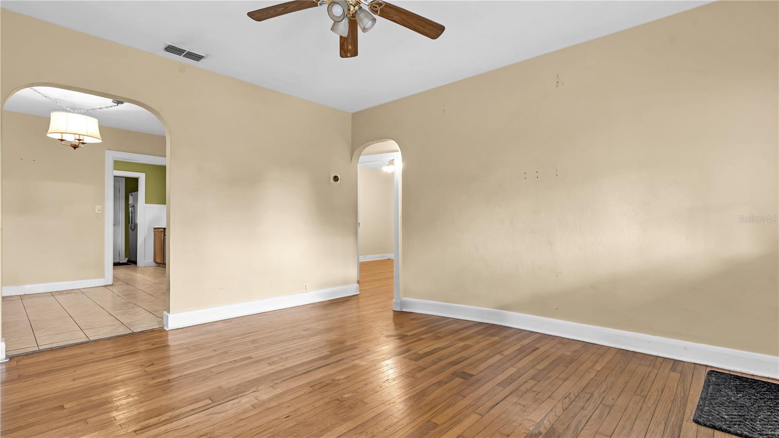 Image 5 of 28 For 1000 25th Street N