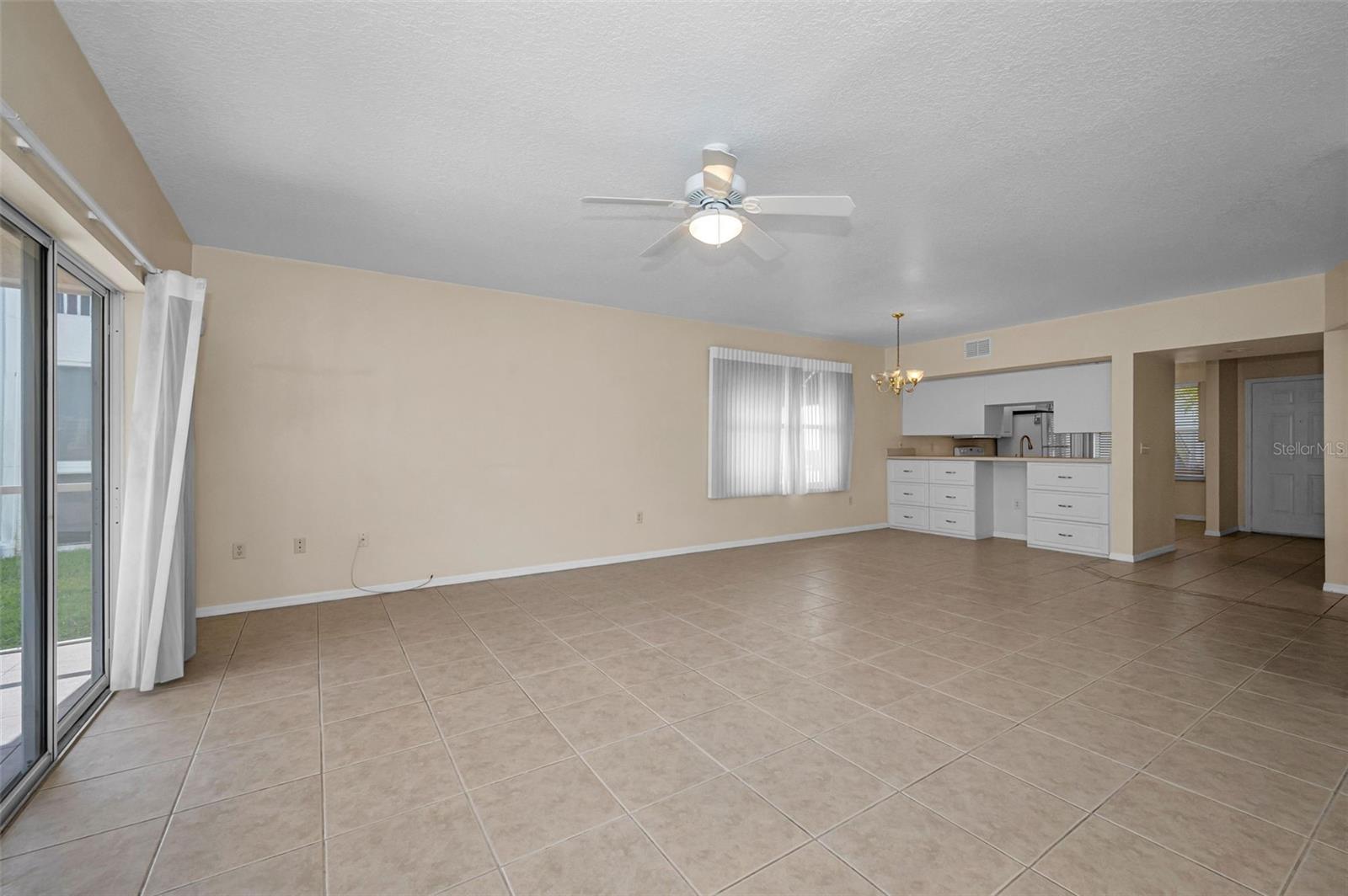 Image 11 of 60 For 1400 Water View Drive W 104