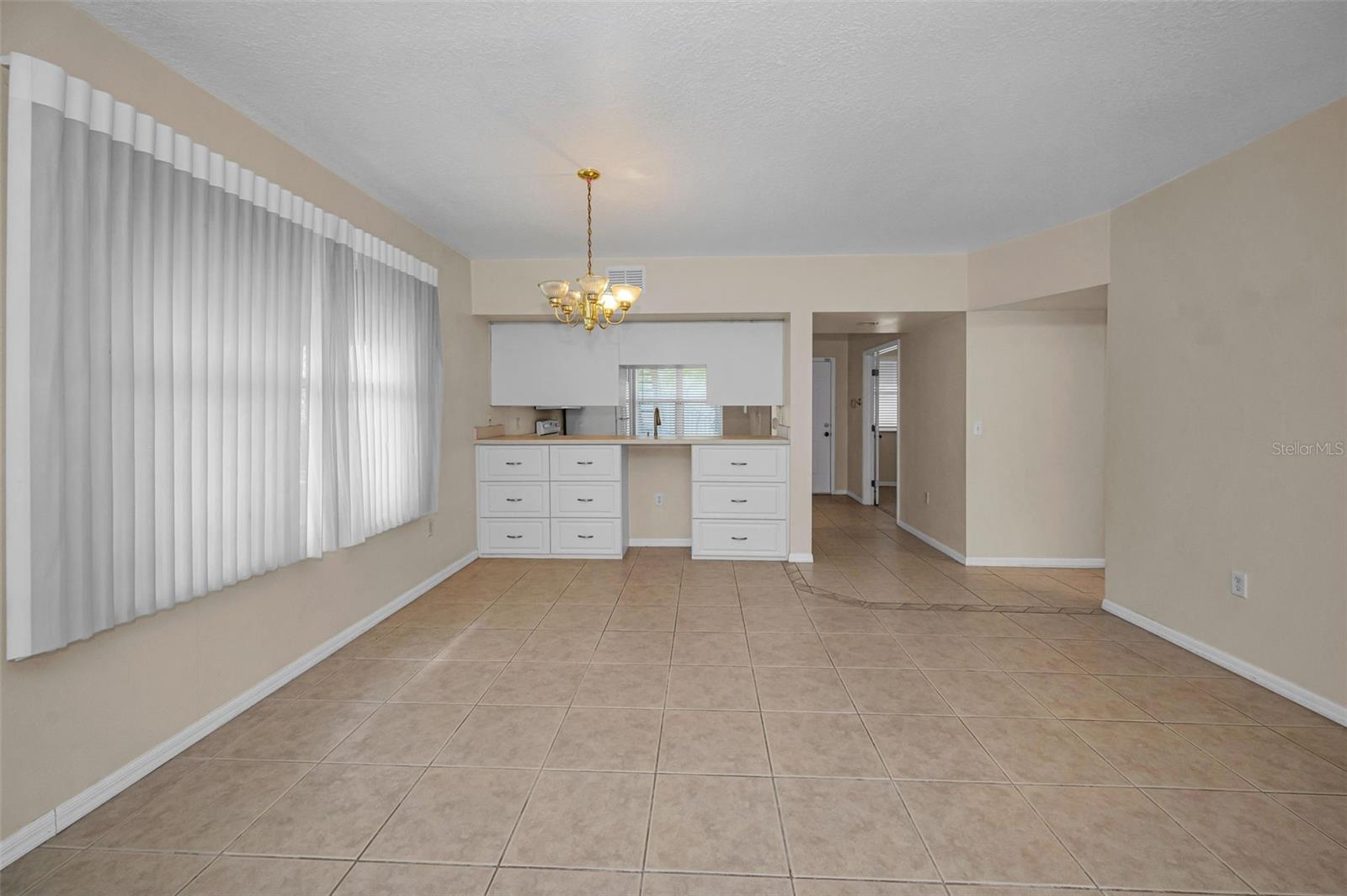 Image 13 of 60 For 1400 Water View Drive W 104