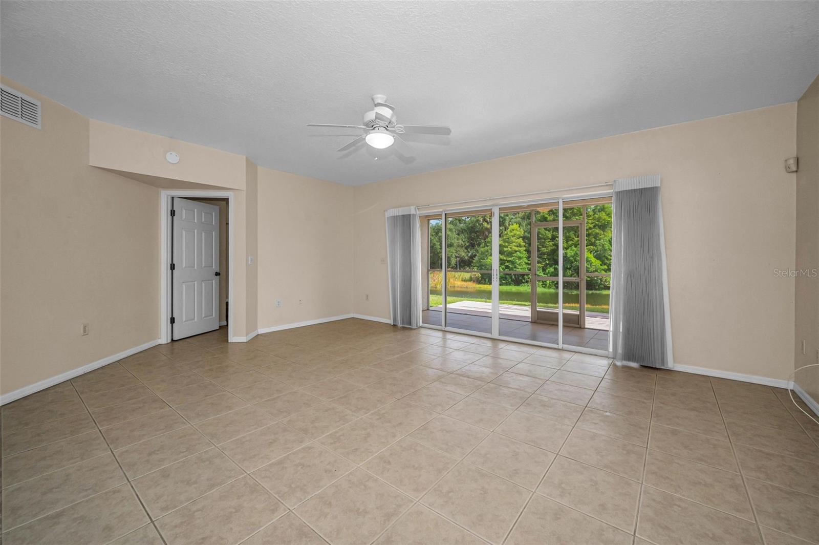 Image 9 of 60 For 1400 Water View Drive W 104