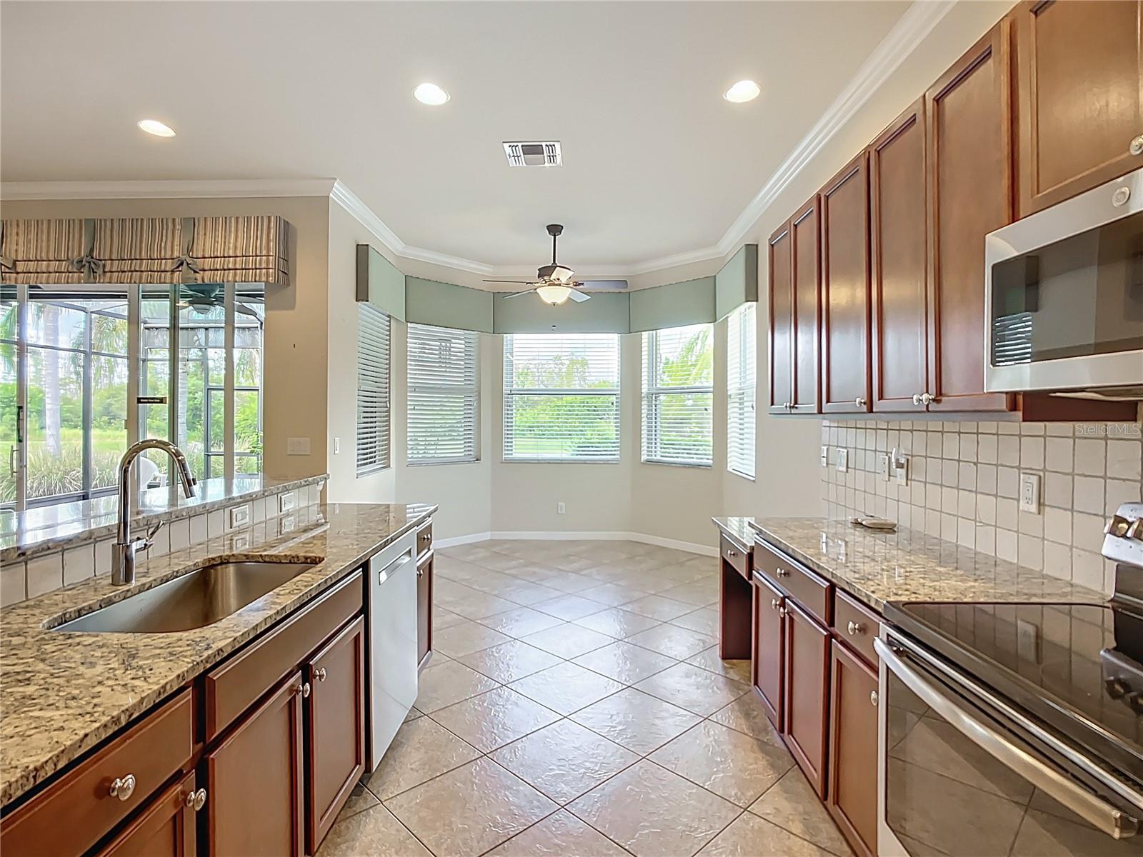 Image 23 of 80 For 16113 Cape Coral Drive