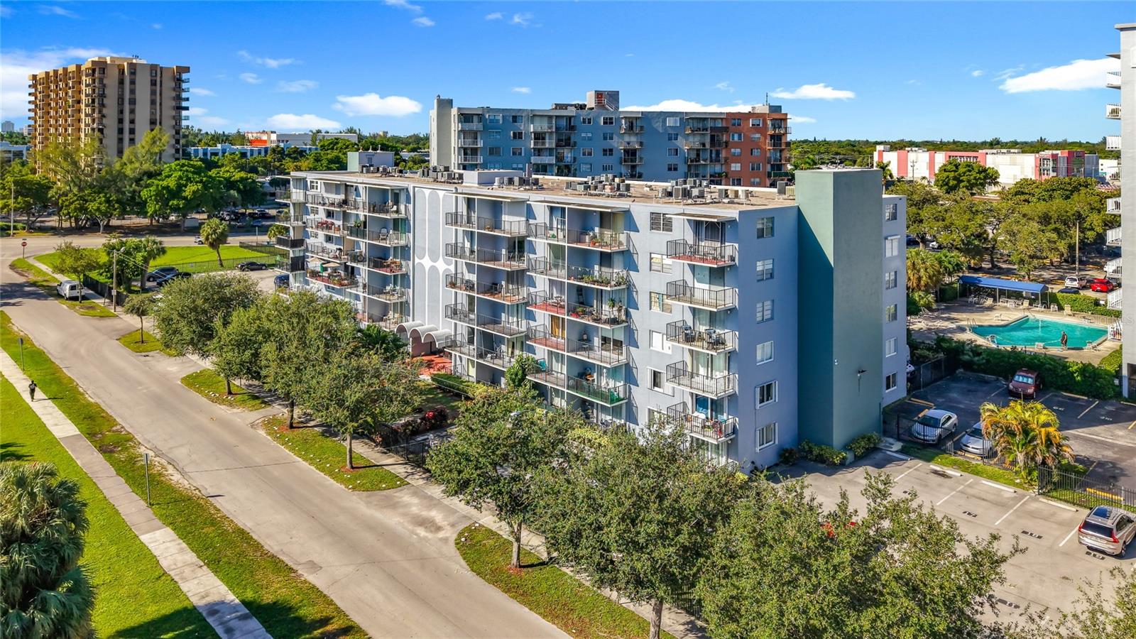 Image 38 of 51 For 12500 15th Avenue 105