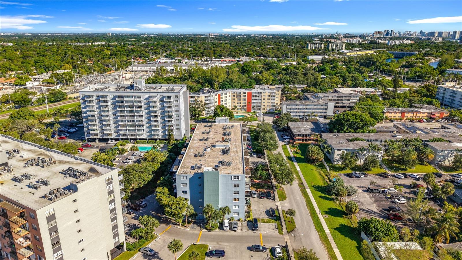 Image 40 of 51 For 12500 15th Avenue 105