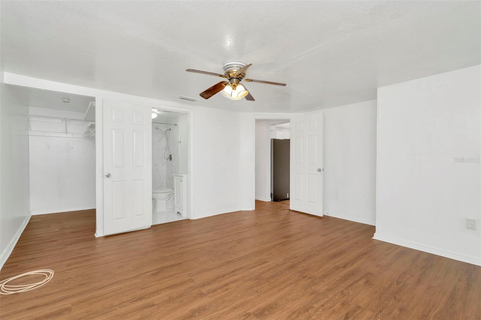 Image 16 of 36 For 4208 Cayuga Street