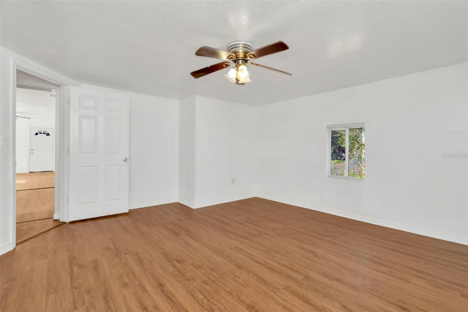 Image 19 of 36 For 4208 Cayuga Street