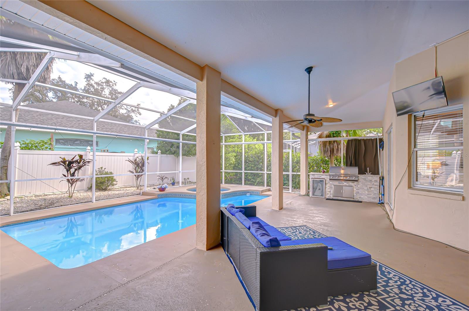 Image 3 of 36 For 4314 Glendon Place
