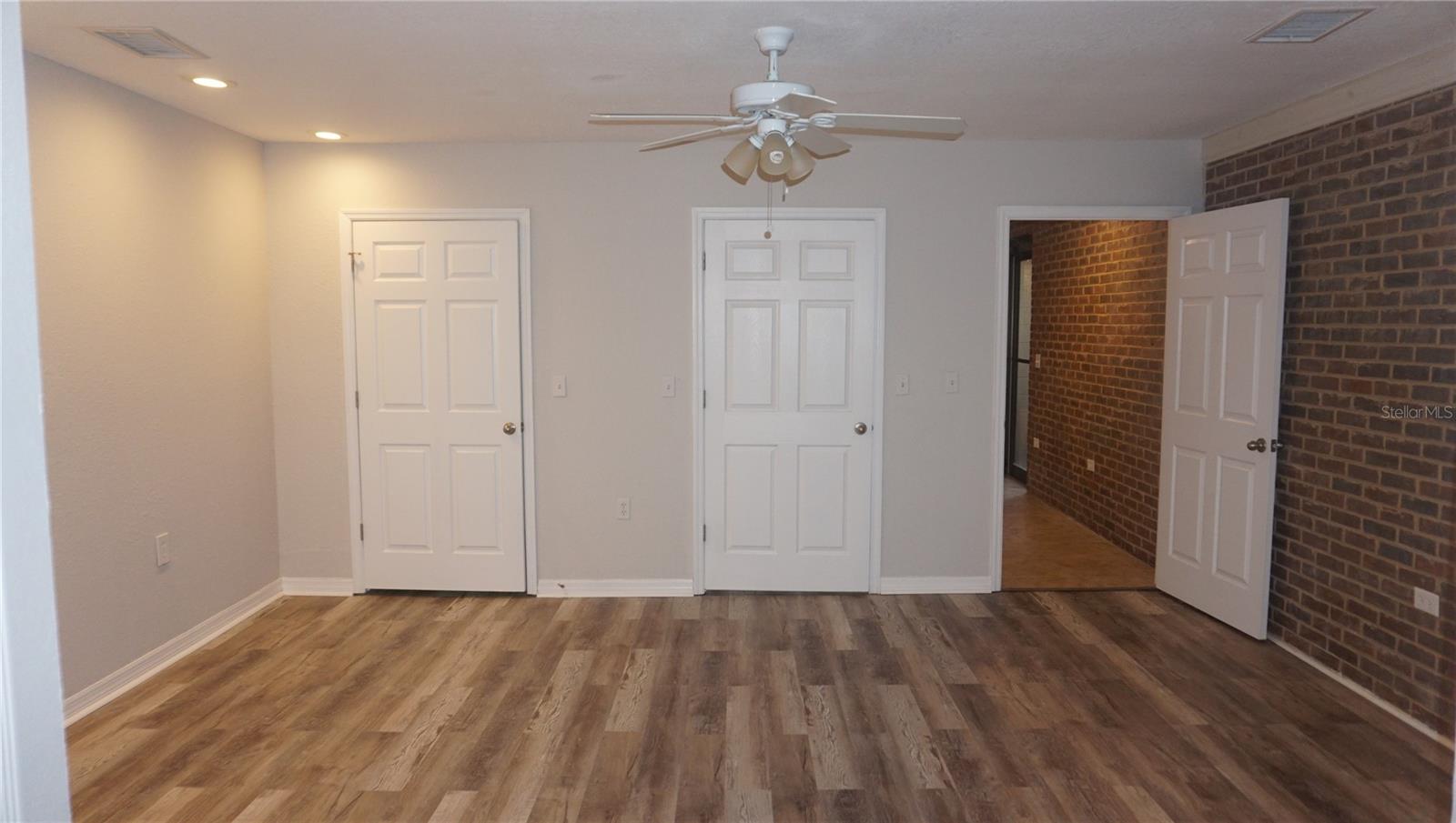 Image 22 of 27 For 502 Hilda Drive