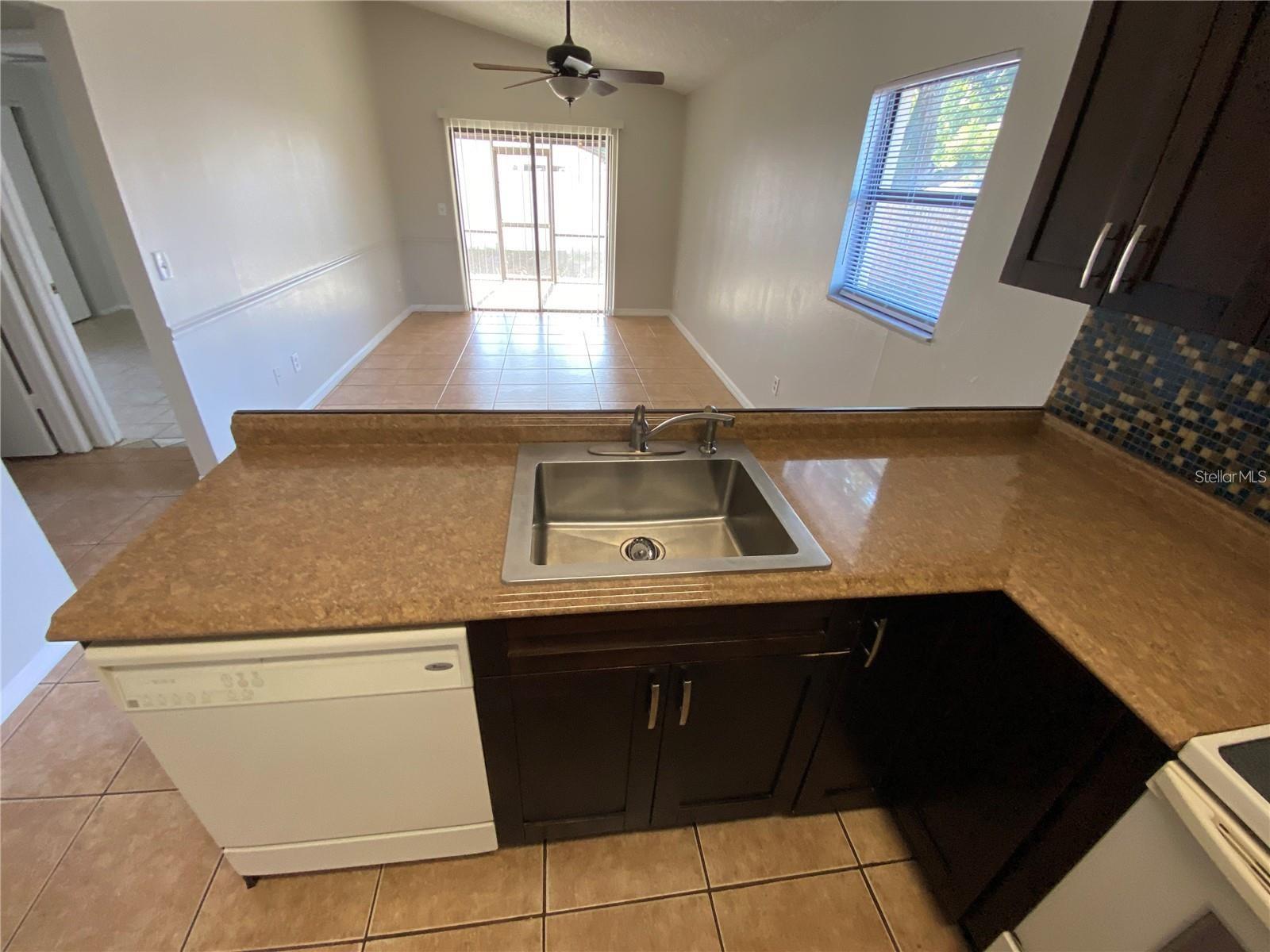 Image 6 of 23 For 9520 Drakemill Court