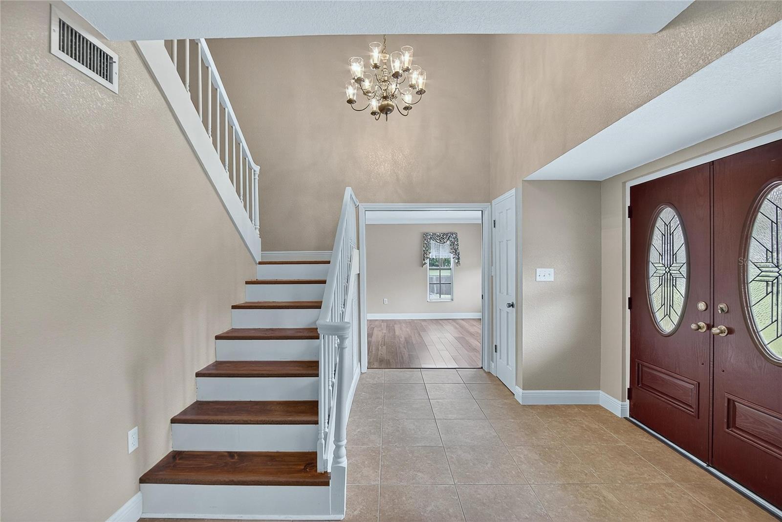 Listing photo id 9 for 1502 Azalea Street