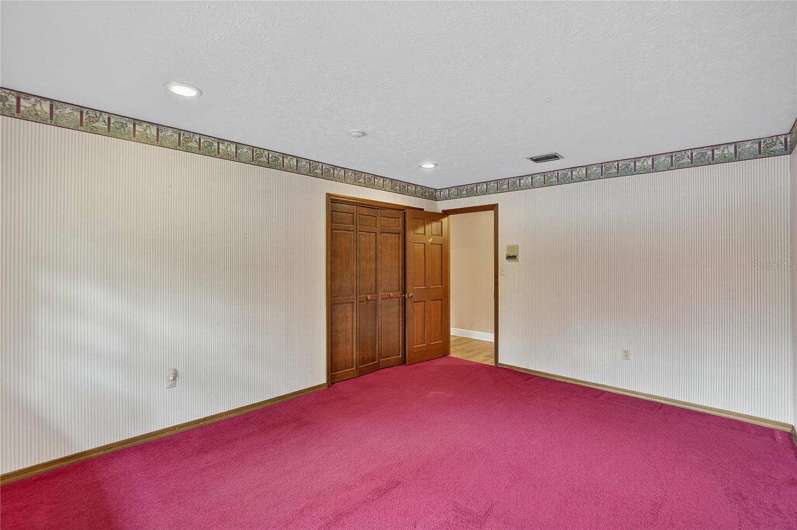 Listing photo id 29 for 1502 Azalea Street