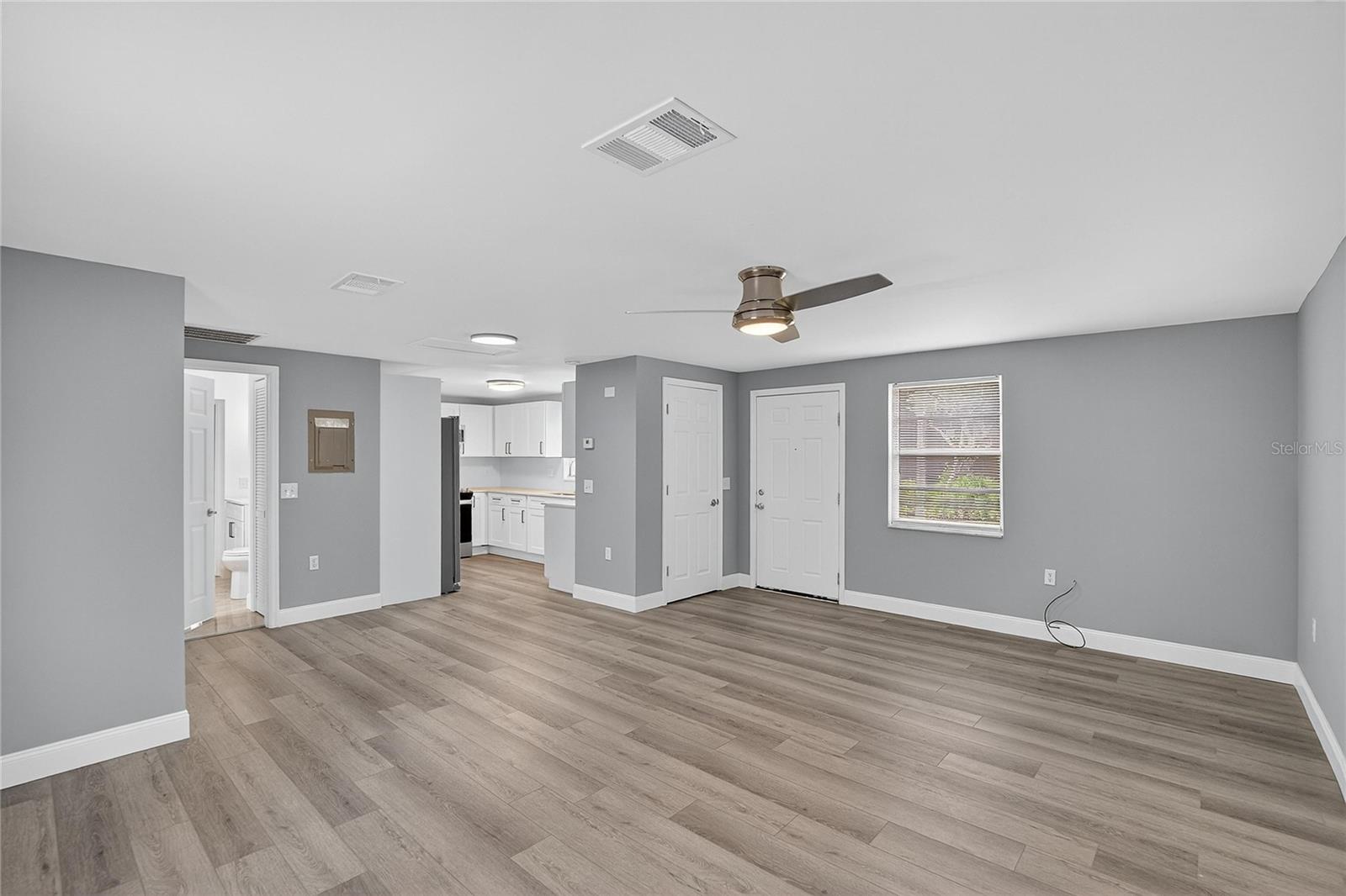 Listing photo id 46 for 1502 Azalea Street