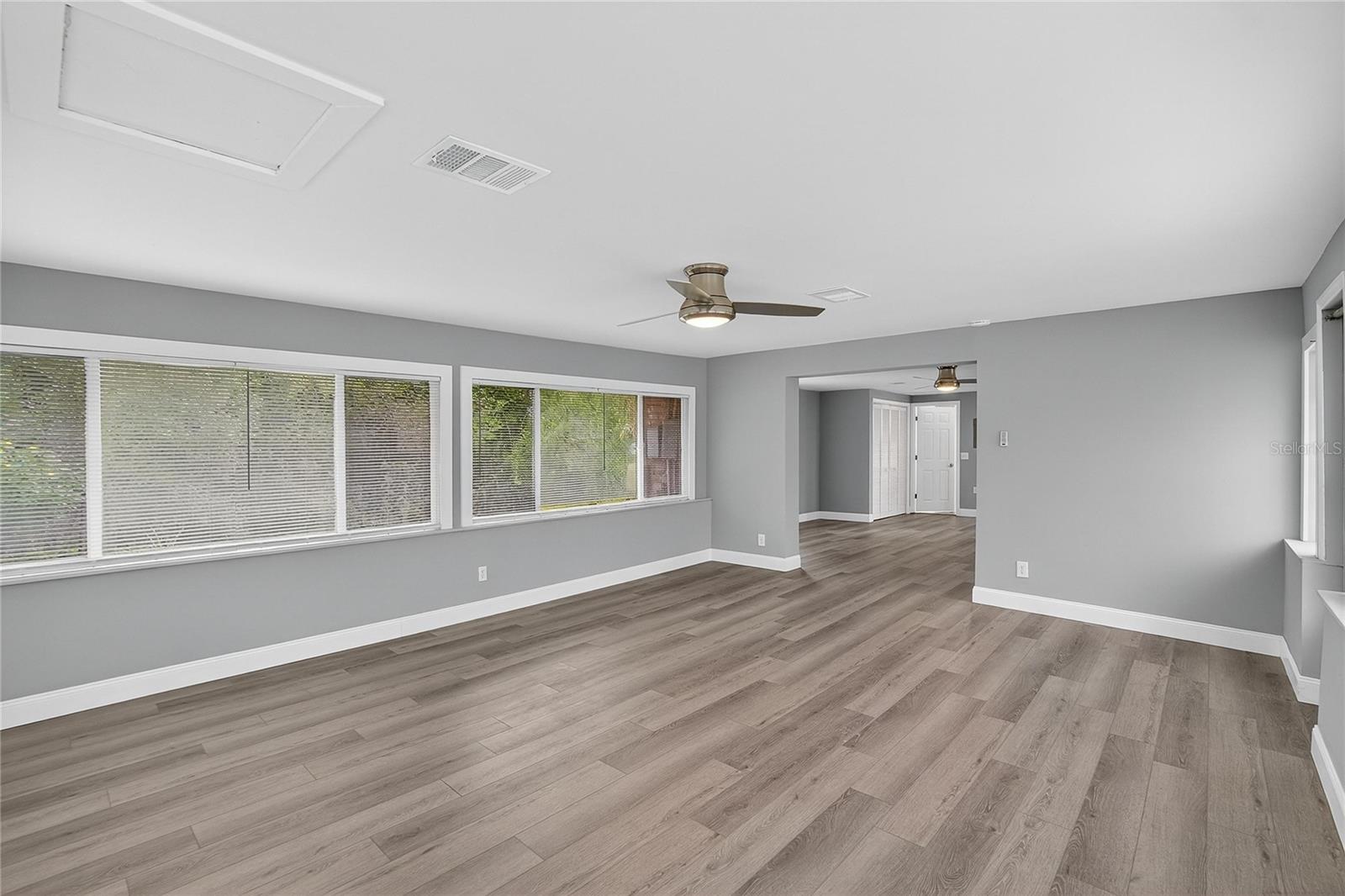 Listing photo id 48 for 1502 Azalea Street