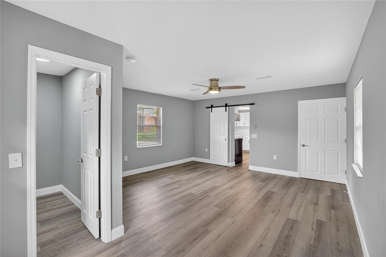 Listing photo id 53 for 1502 Azalea Street