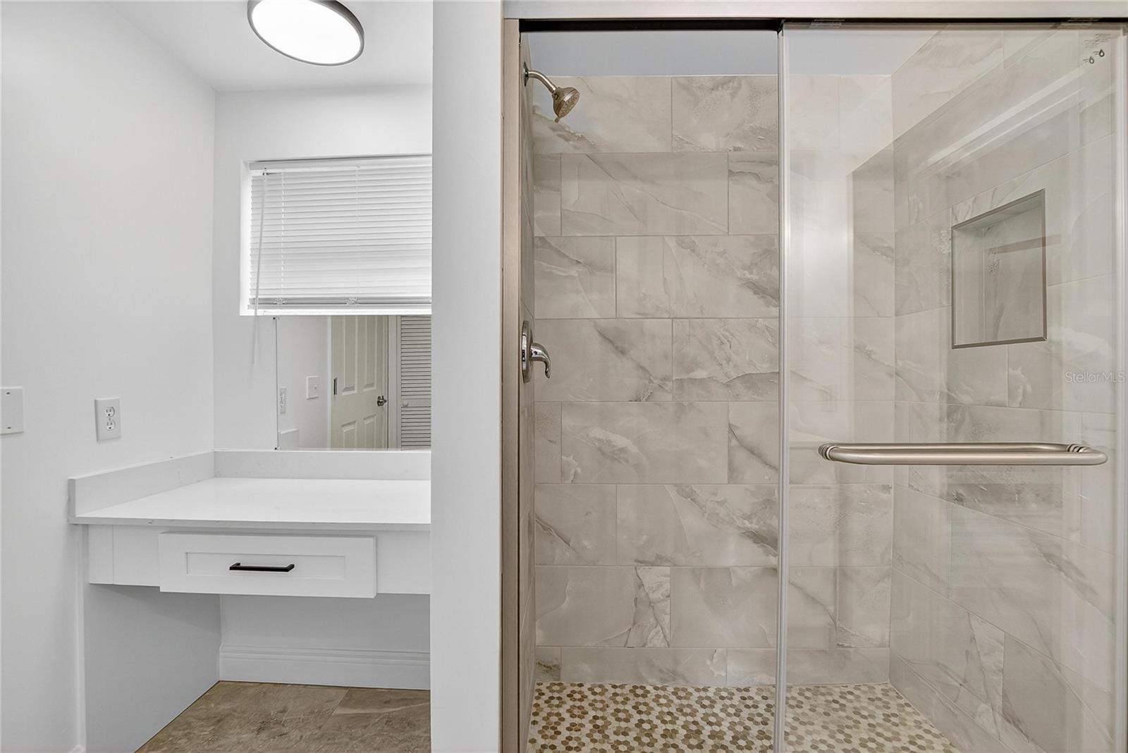 Listing photo id 56 for 1502 Azalea Street