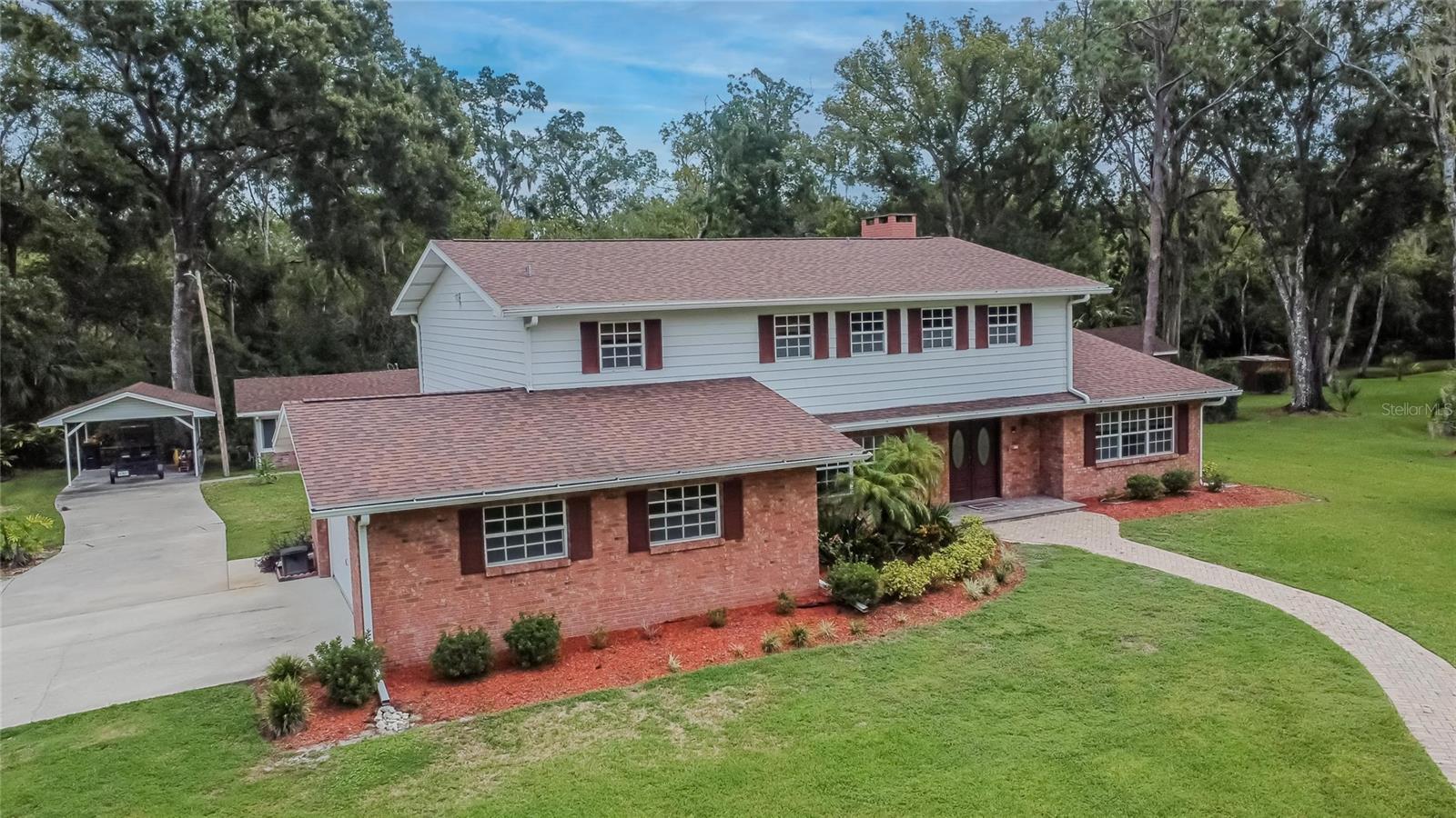 Listing photo id 4 for 1502 Azalea Street