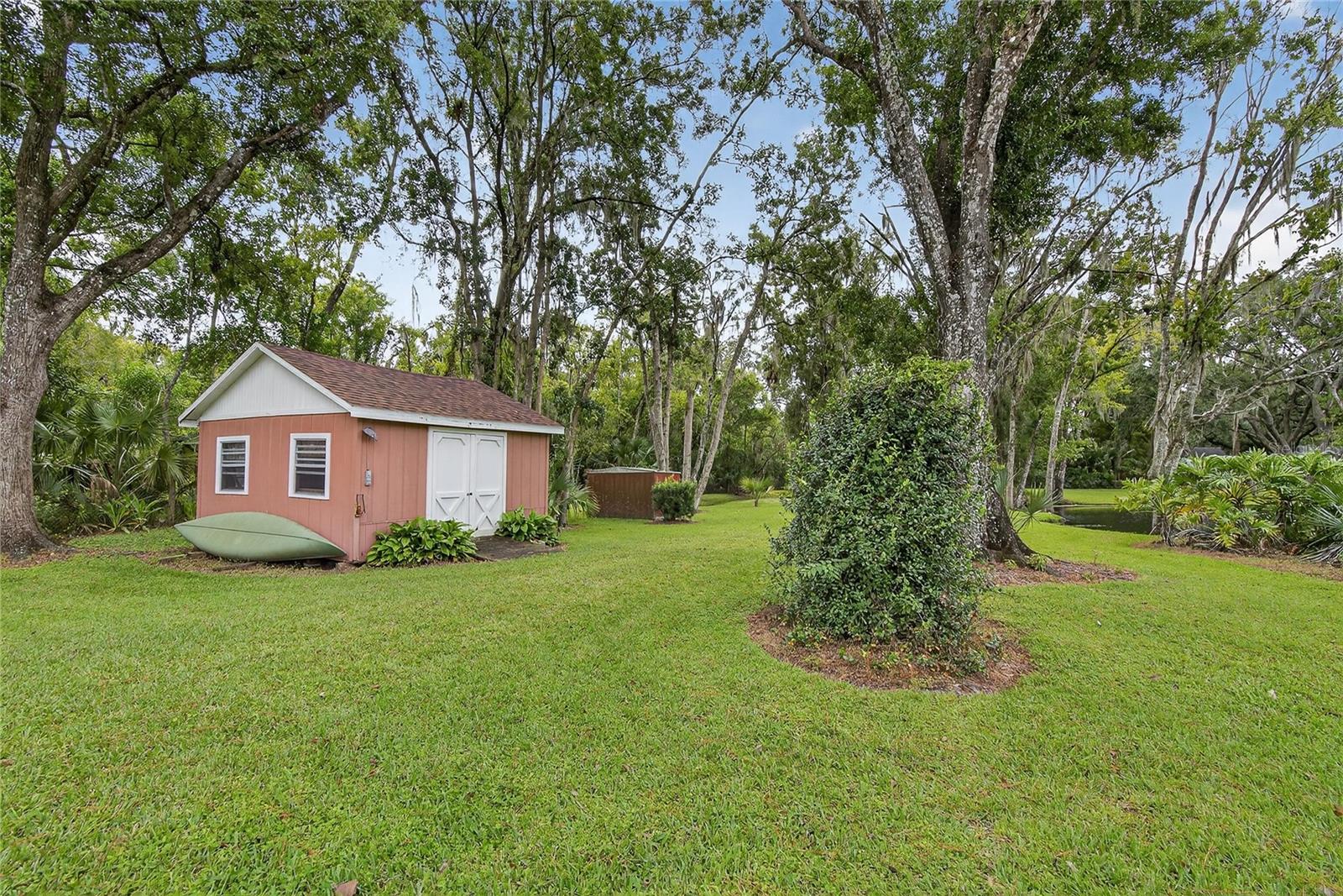 Listing photo id 64 for 1502 Azalea Street