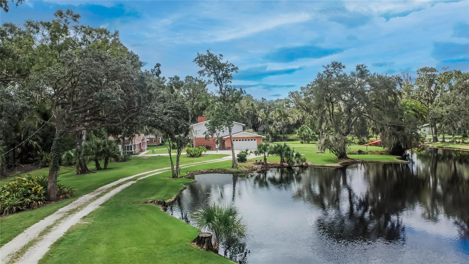 Listing photo id 78 for 1502 Azalea Street