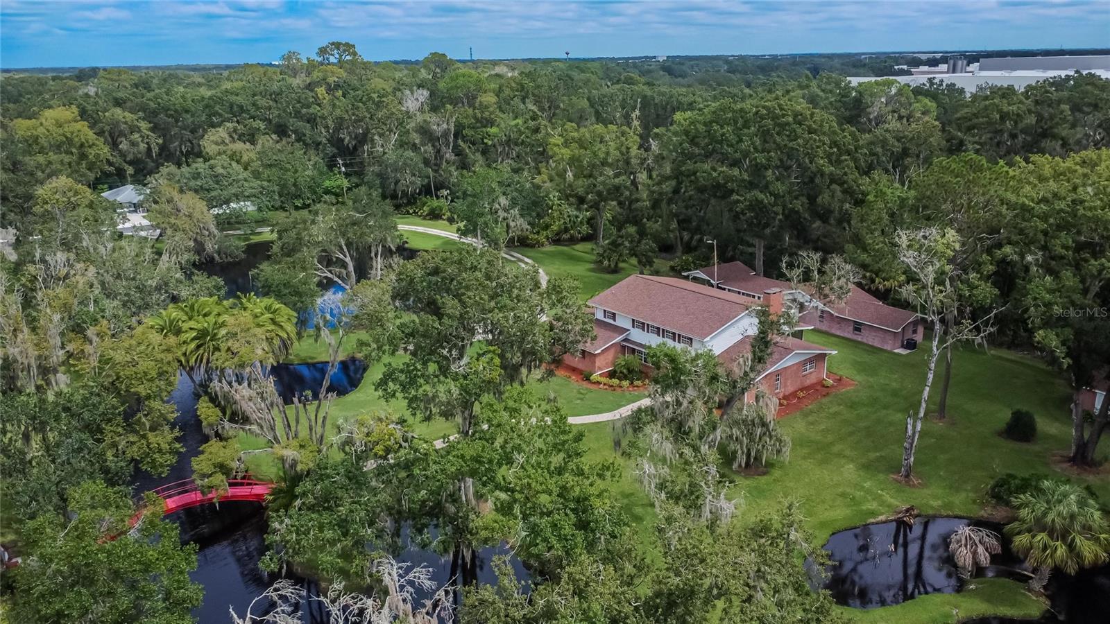 Listing photo id 87 for 1502 Azalea Street