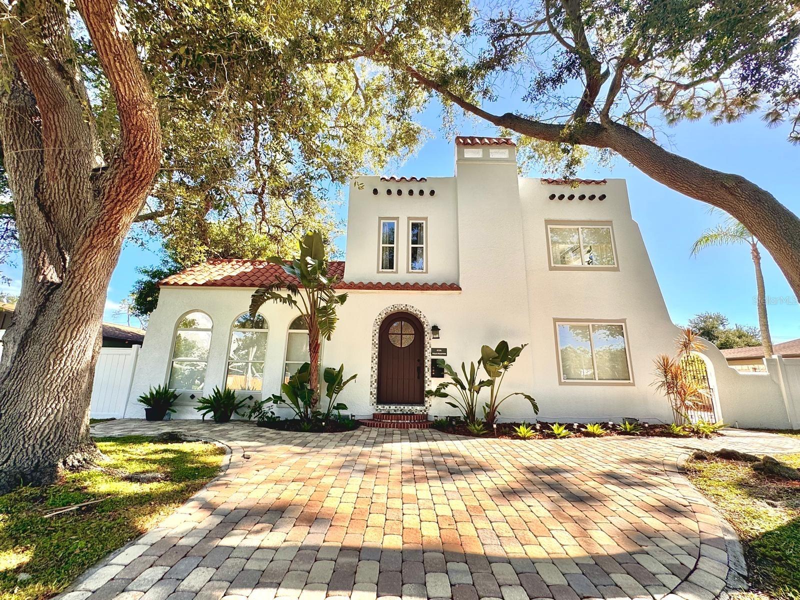 Details for 6735 Poinsettia Avenue S, ST PETERSBURG, FL 33707