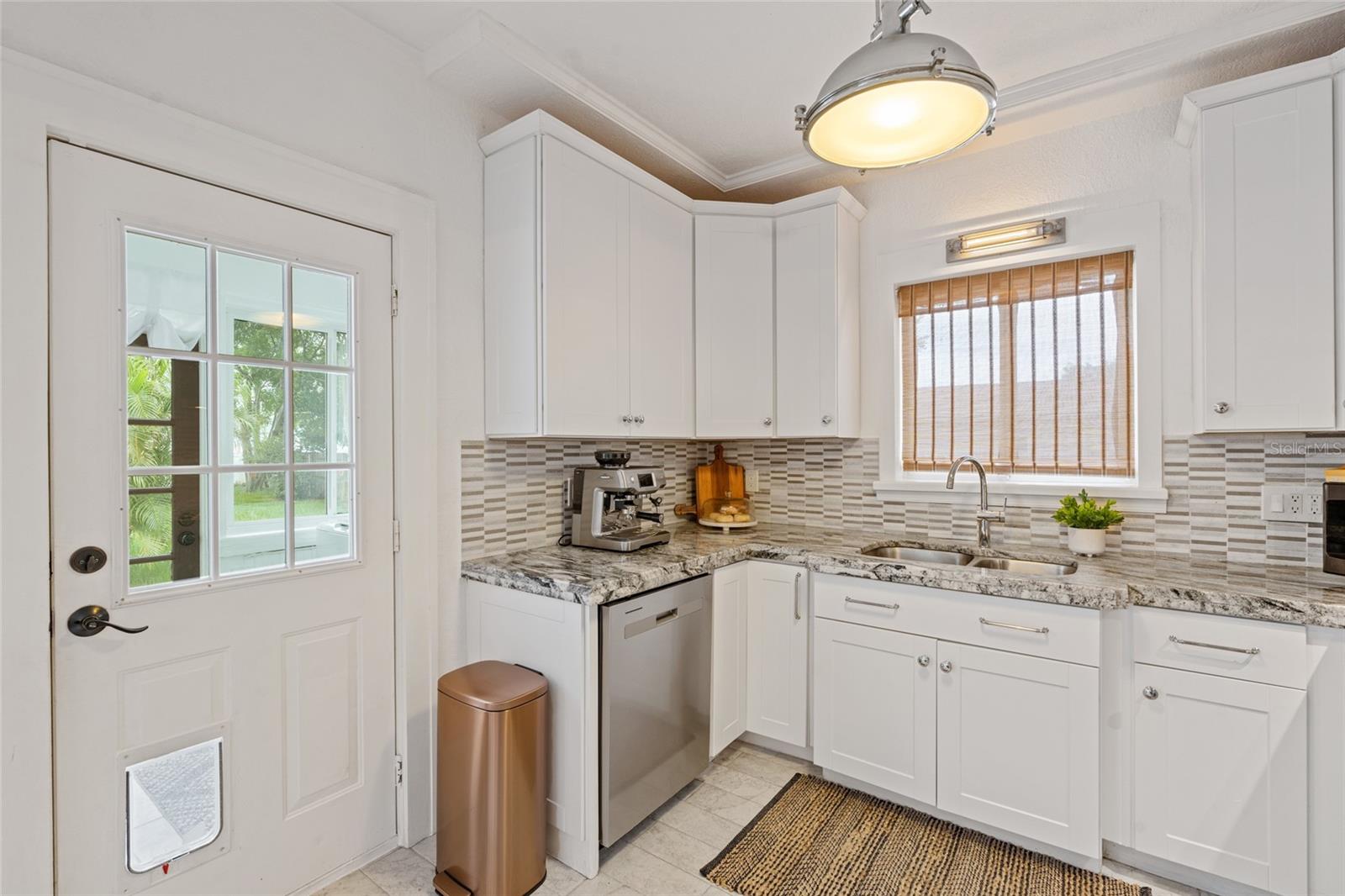 Image 18 of 51 For 6735 Poinsettia Avenue S