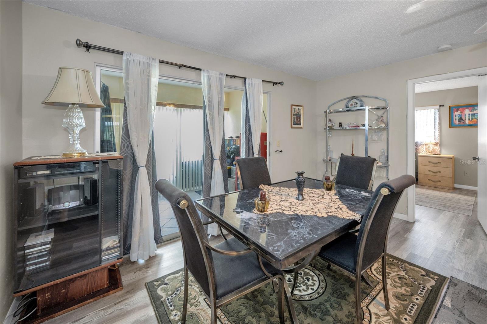 Listing photo id 9 for 1701 Pinehurst Road 9-h