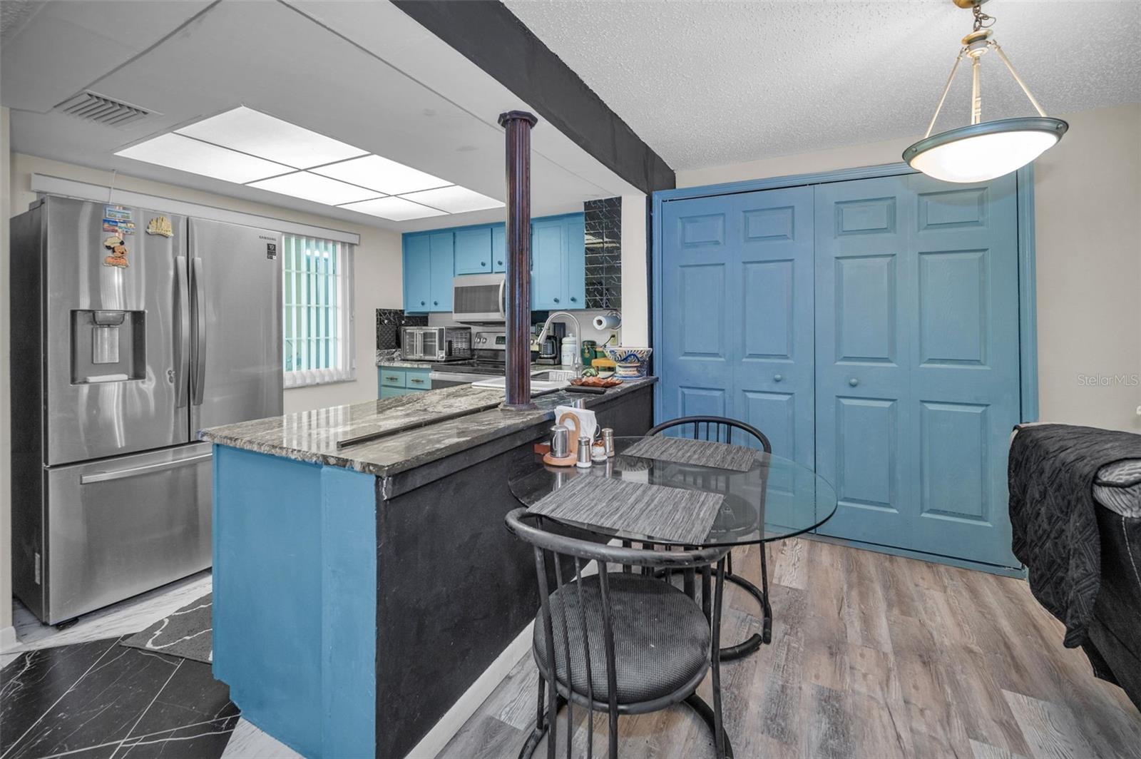 Listing photo id 12 for 1701 Pinehurst Road 9-h