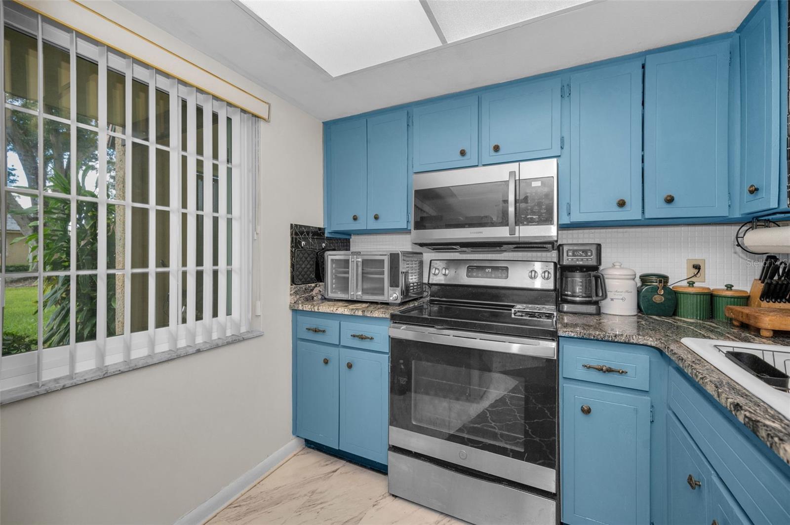Listing photo id 14 for 1701 Pinehurst Road 9-h