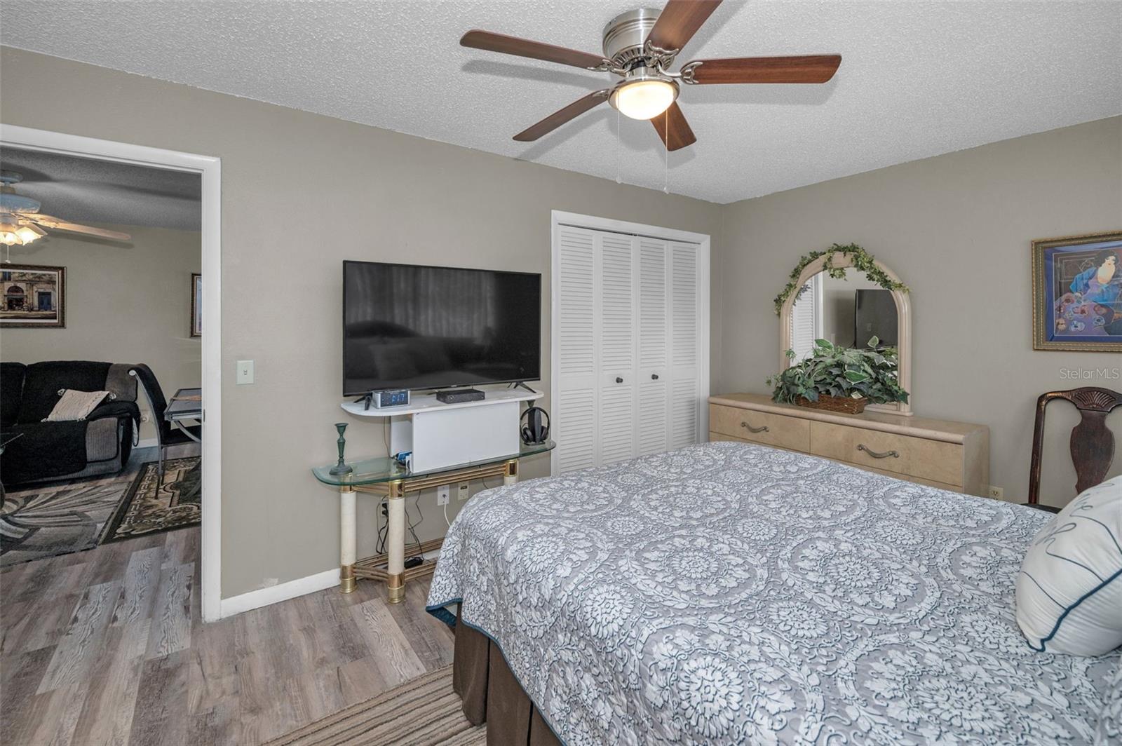 Listing photo id 20 for 1701 Pinehurst Road 9-h