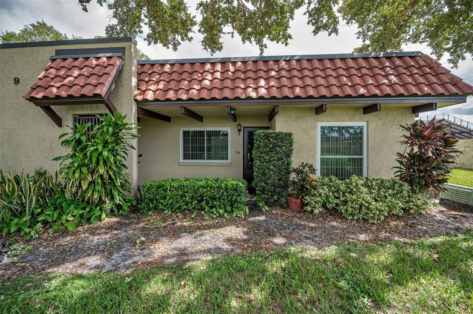 Listing photo id 3 for 1701 Pinehurst Road 9-h