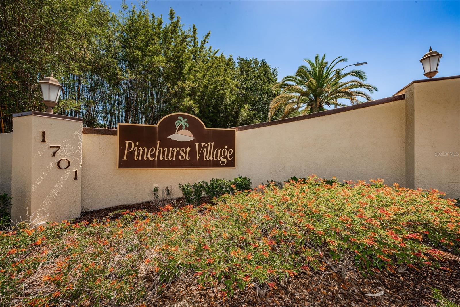 Listing photo id 64 for 1701 Pinehurst Road 9-h