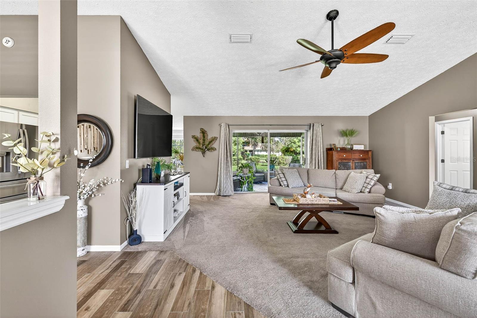 Image 10 of 64 For 10348 Ventura Drive