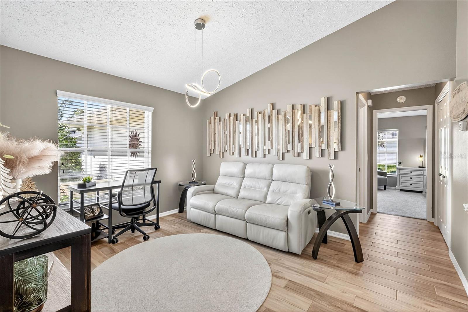 Image 16 of 64 For 10348 Ventura Drive