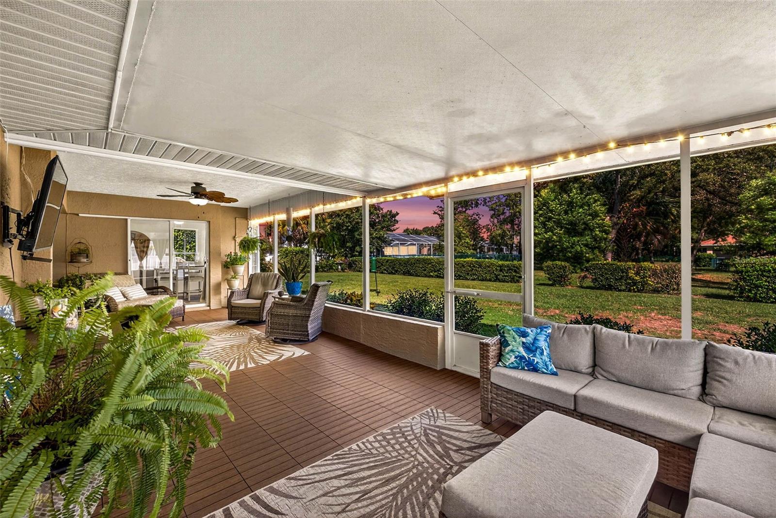 Image 44 of 64 For 10348 Ventura Drive