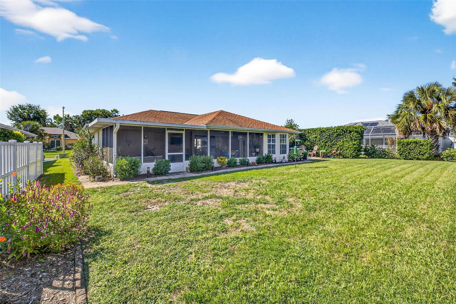 Image 53 of 64 For 10348 Ventura Drive