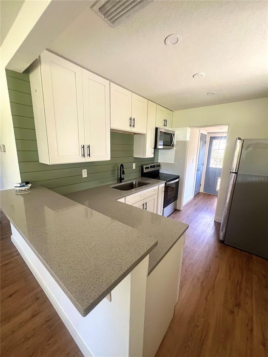 Image 3 of 16 For 2819 25th Avenue N