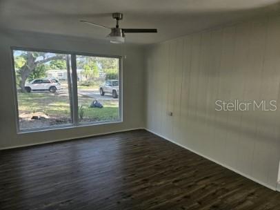 Image 17 of 27 For 5718 8th Avenue N