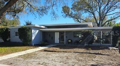 Image 3 of 27 For 5718 8th Avenue N
