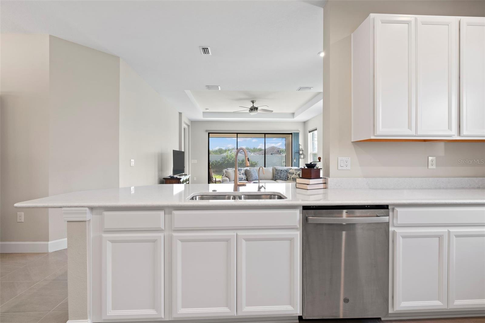 Image 22 of 62 For 4308 Cairoli Court