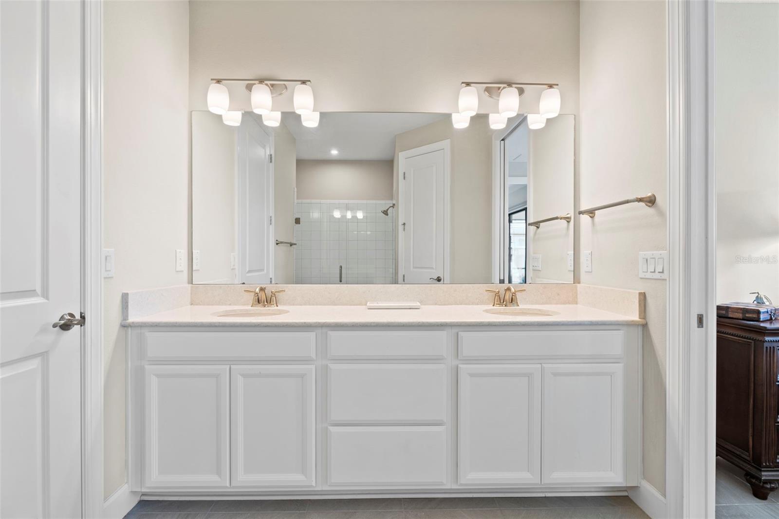 Image 33 of 62 For 4308 Cairoli Court