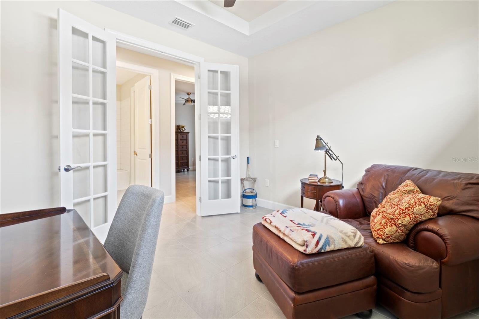 Image 39 of 62 For 4308 Cairoli Court