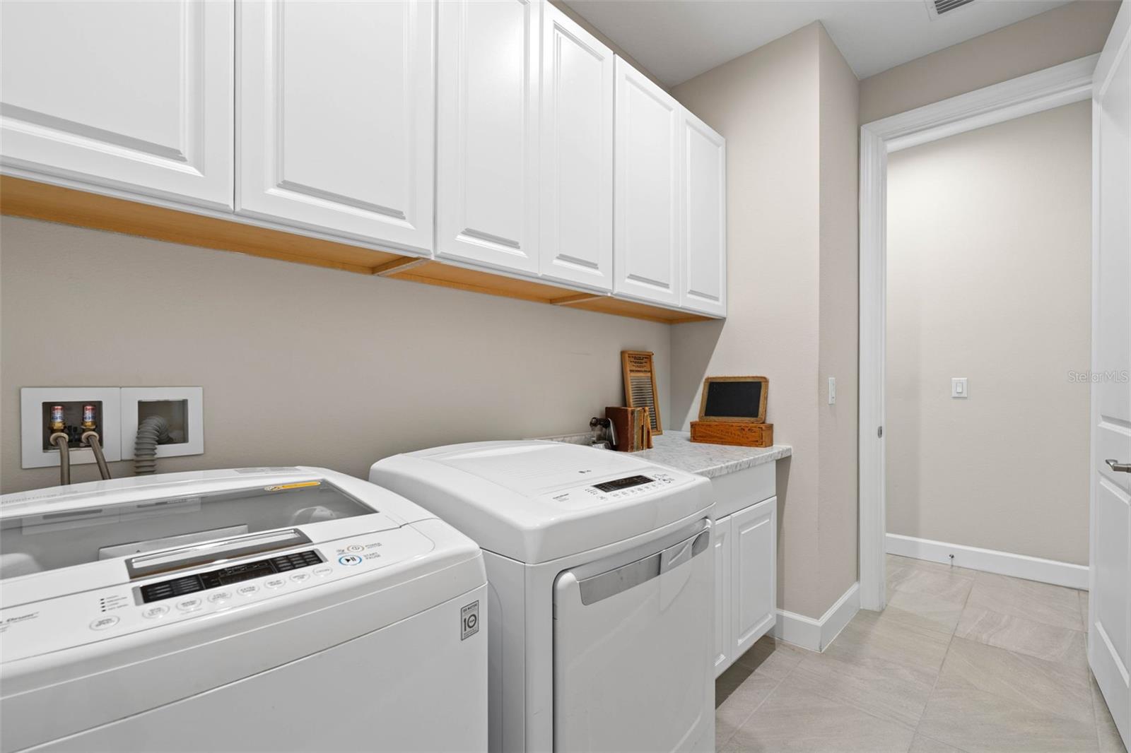 Image 45 of 62 For 4308 Cairoli Court