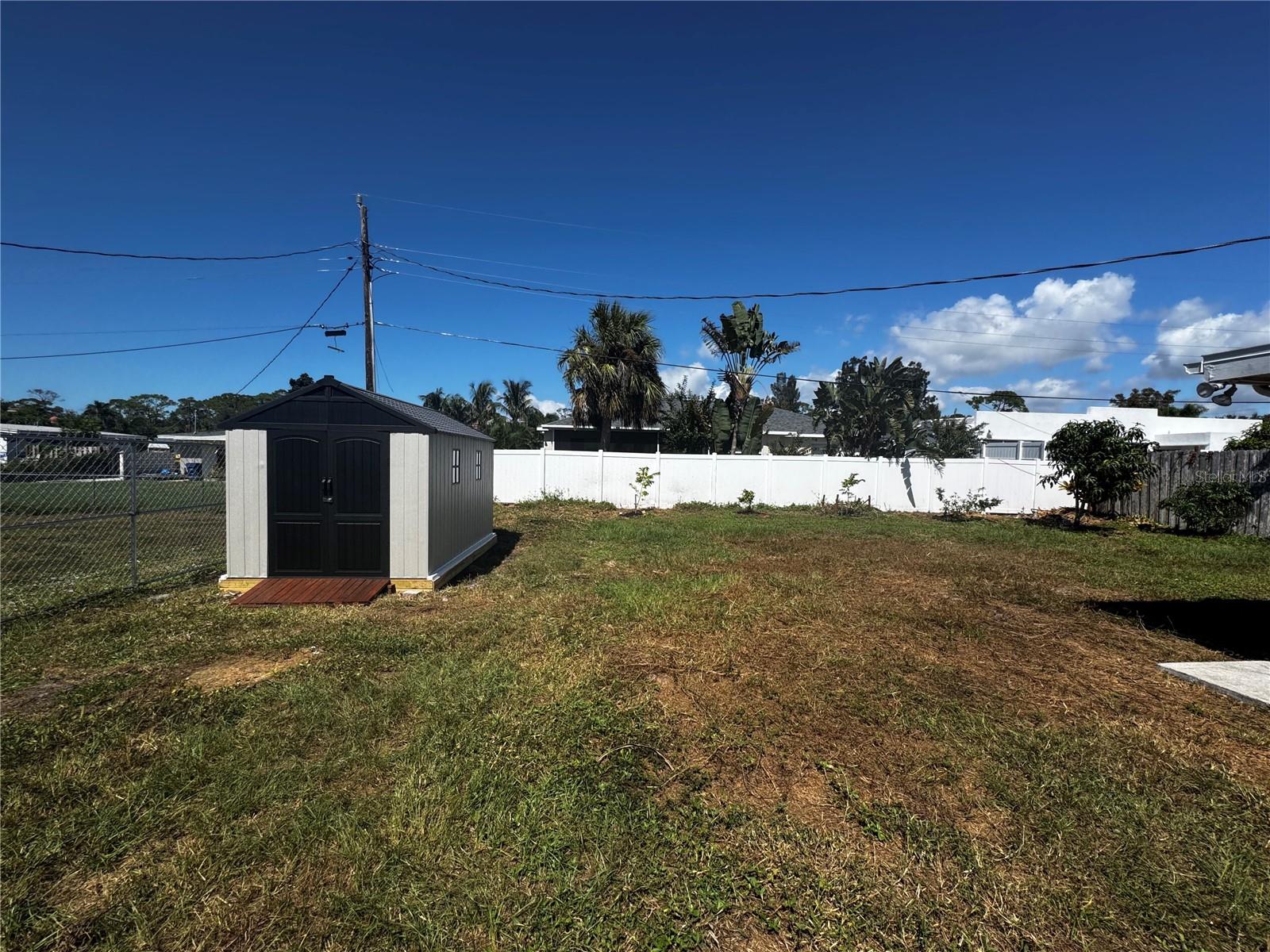 Image 16 of 21 For 1717 Colleen Street