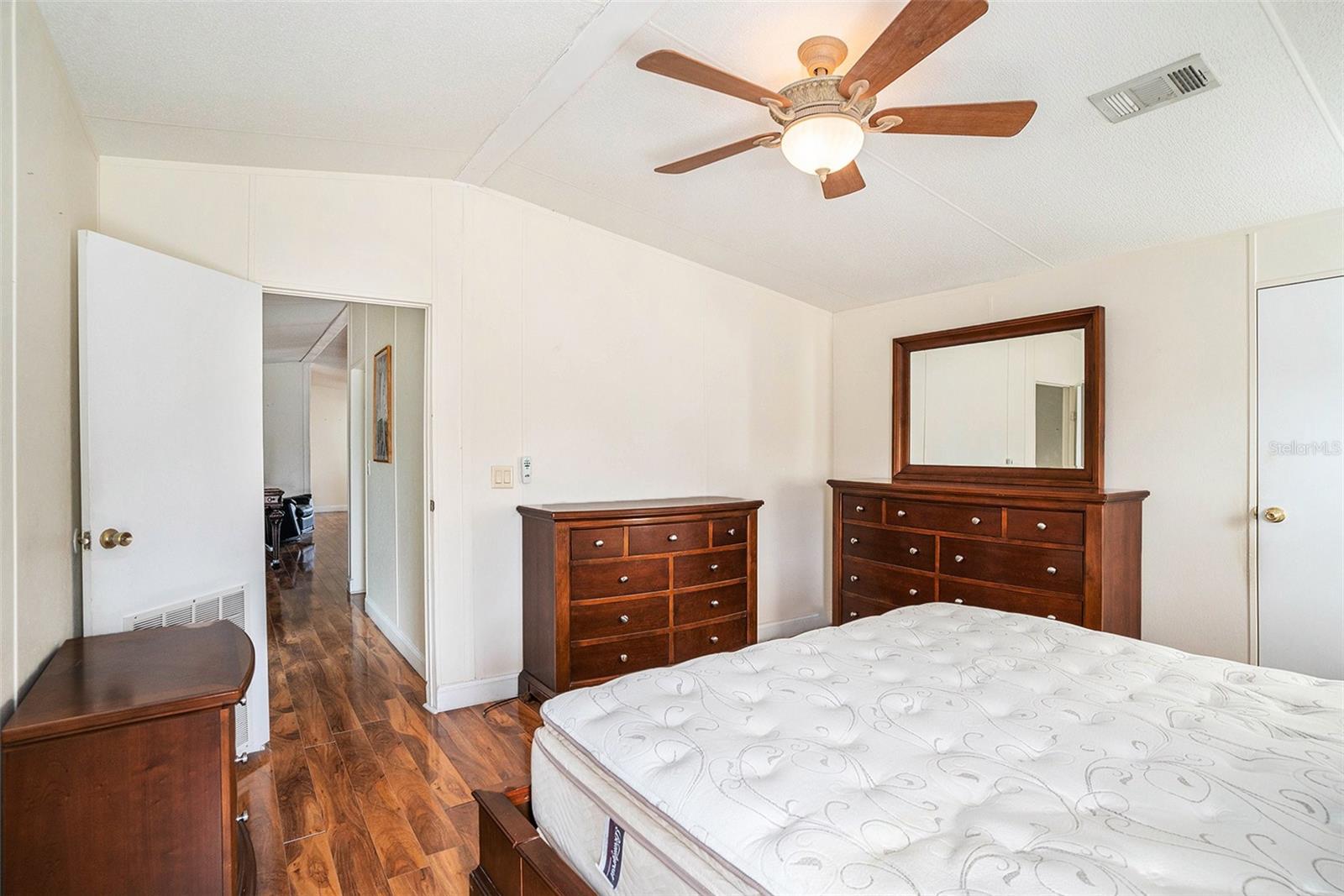 Image 11 of 32 For 5813 Coventry Drive