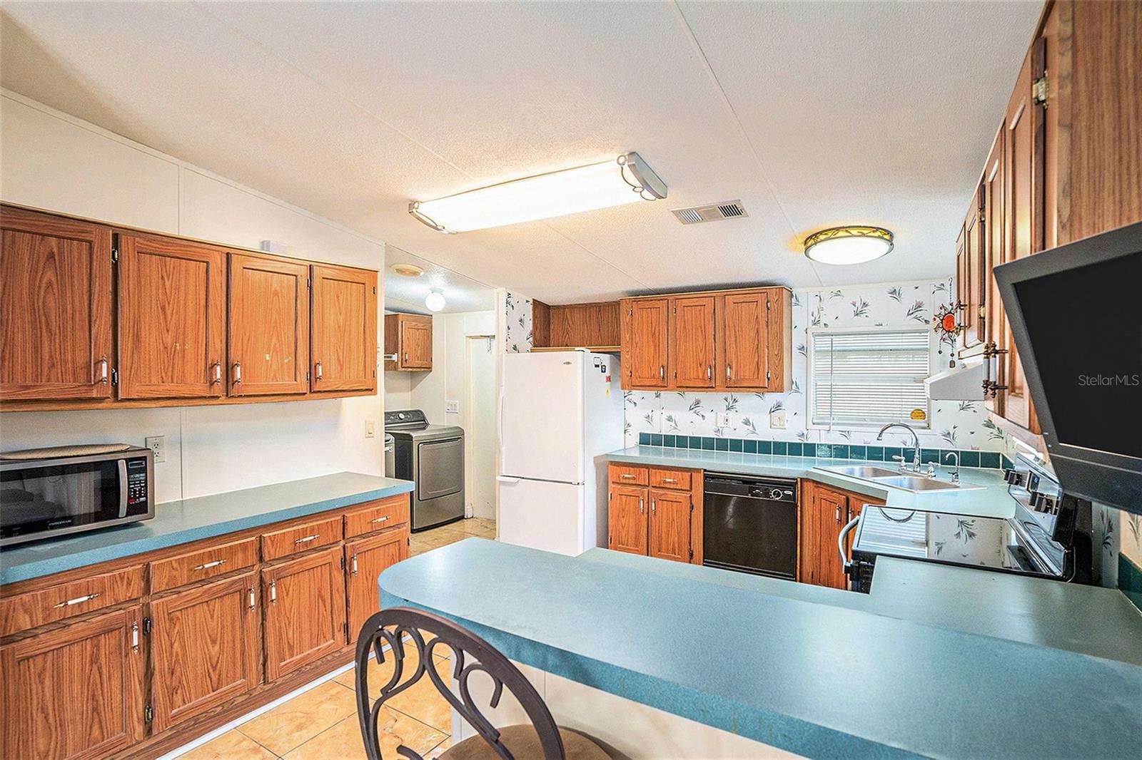 Image 5 of 32 For 5813 Coventry Drive