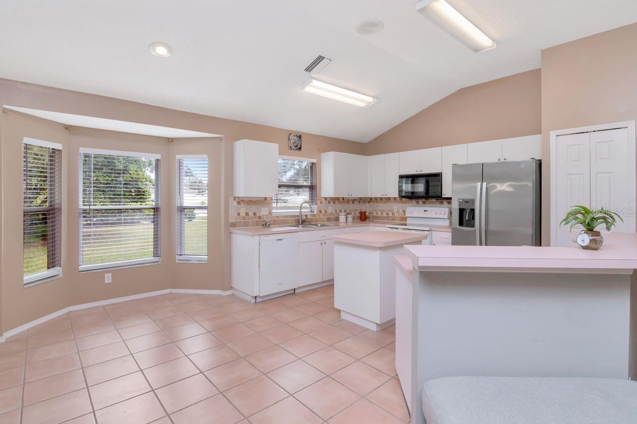 Image 11 of 36 For 314 Fountainview Circle